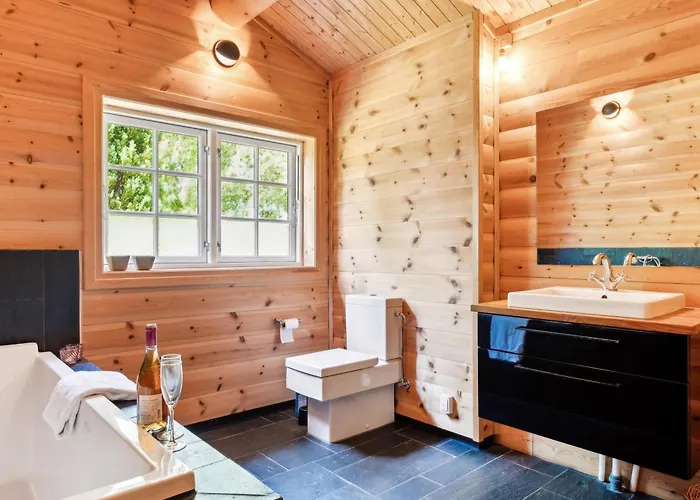 Stunning In With 2 Bedrooms And Wifi Σπίτι διακοπών