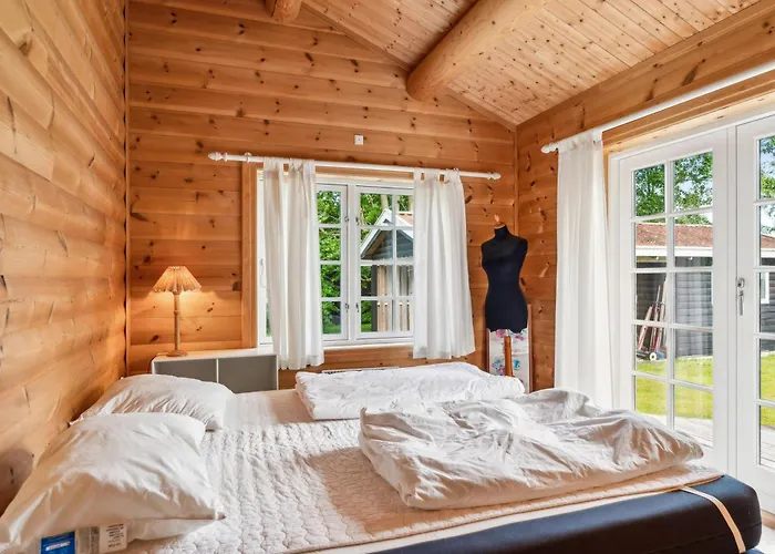 Σπίτι διακοπών Stunning In With 2 Bedrooms And Wifi Glesborg